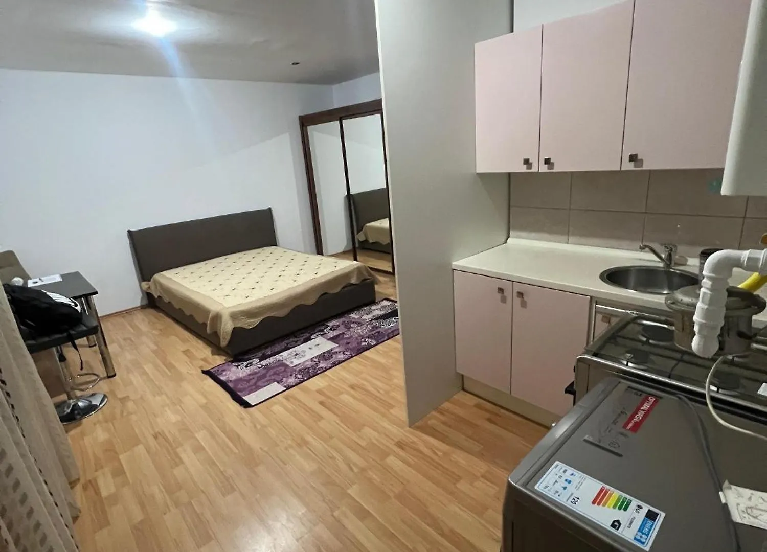 Apartment Studio Chic Bucharest